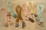 Bookmark-Bijoux LaRibbons and Crafts