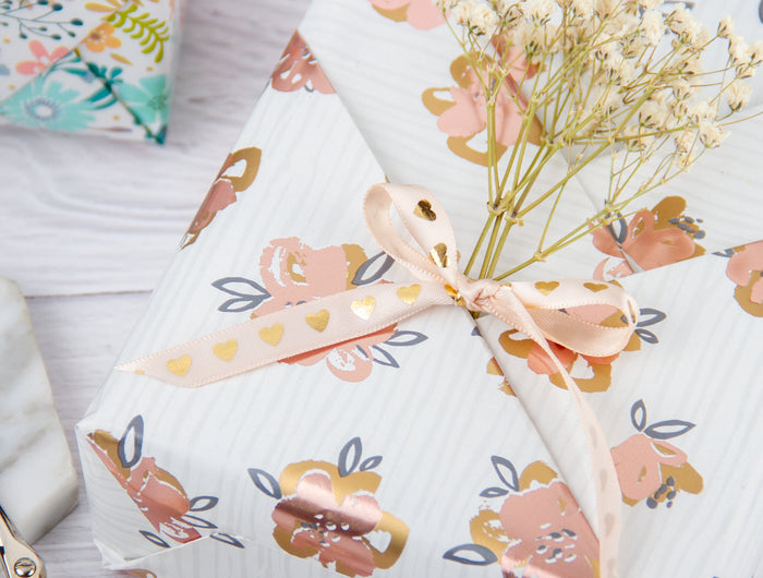 Floral-Wrapping-Paper LaRibbons and Crafts