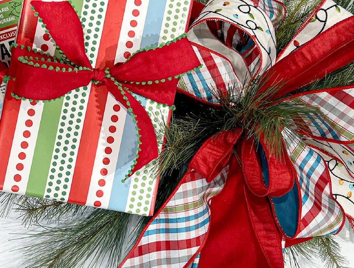 Merry-Plaid LaRibbons and Crafts