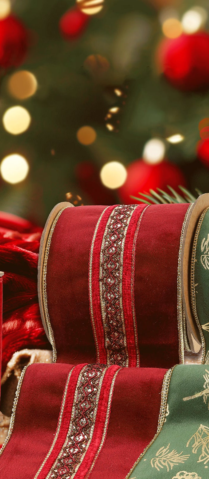 Gilded-Evergreen LaRibbons and Crafts