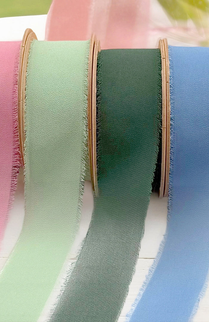 <h1><em>﻿</em><em>Frayed Chiffon</em></h1>